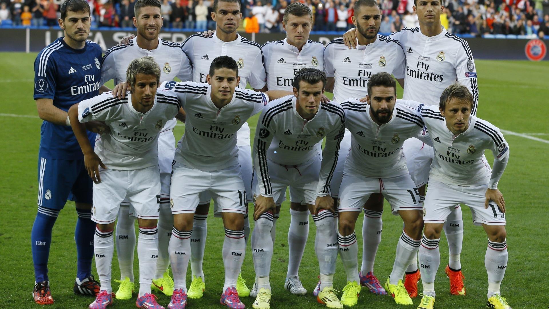 克里斯-邓恩高效全能闪耀赛场，8+6+3+1填满数据栏助队稳居前列