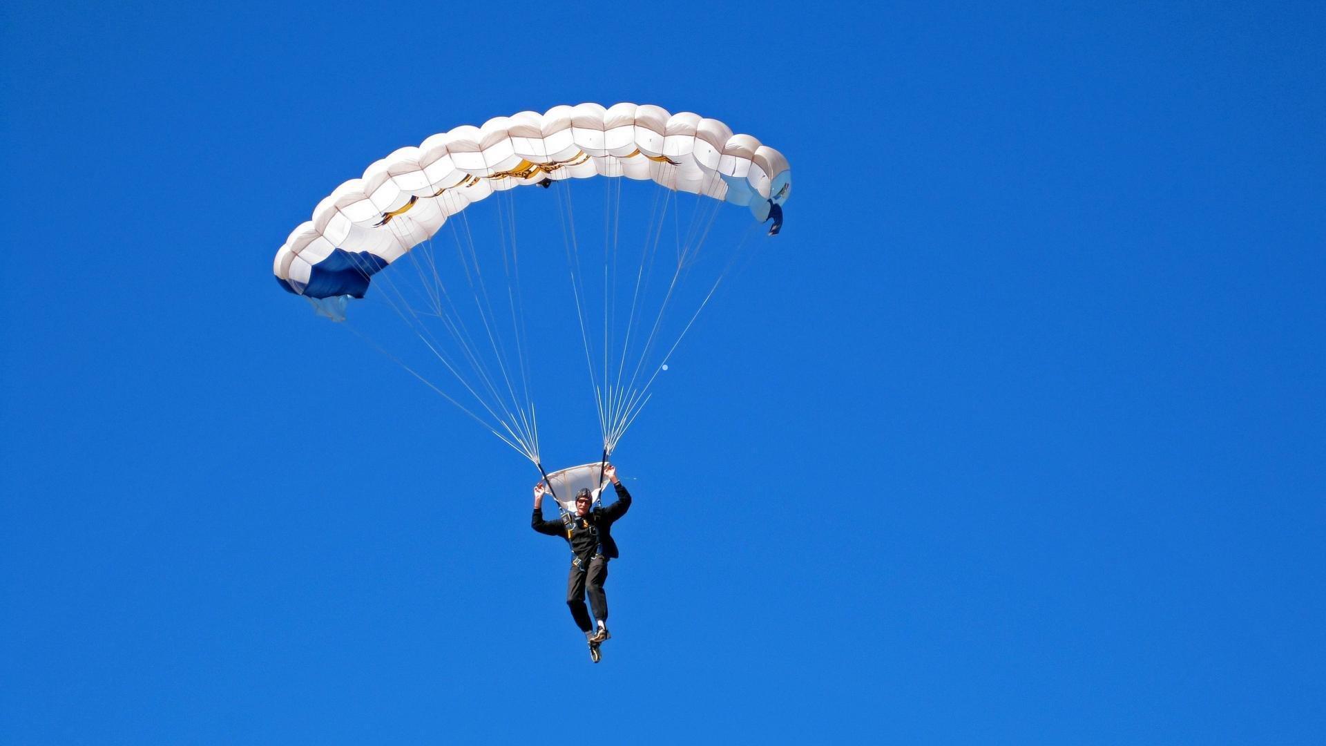 面对交易流言，莫兰特以顺其自然哲学淡定应对，展现领袖风范