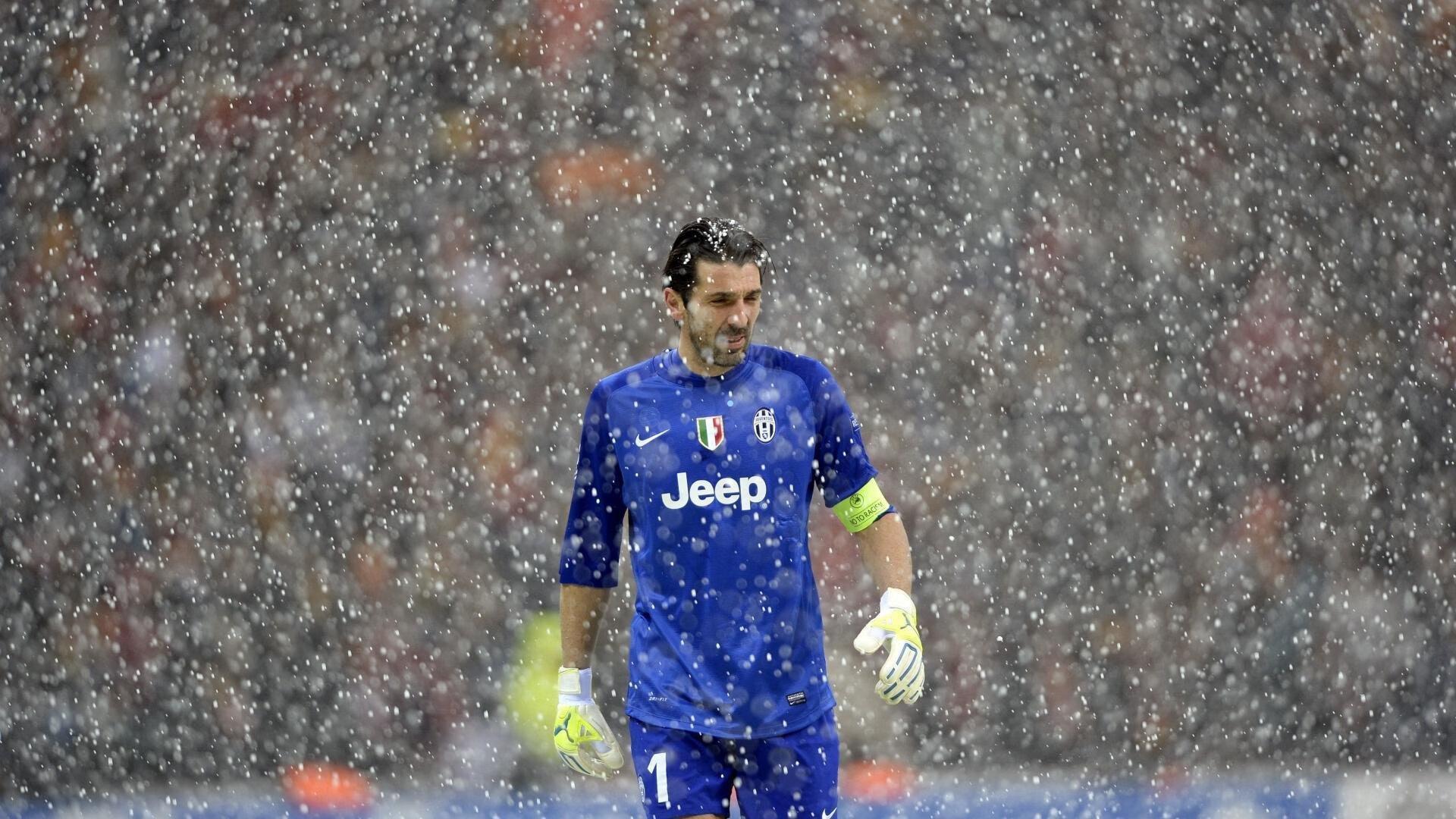 重磅突发,罗马诺确认博尼伤势,至少缺阵两周,国际米兰冬窗转会策略面临紧急转向